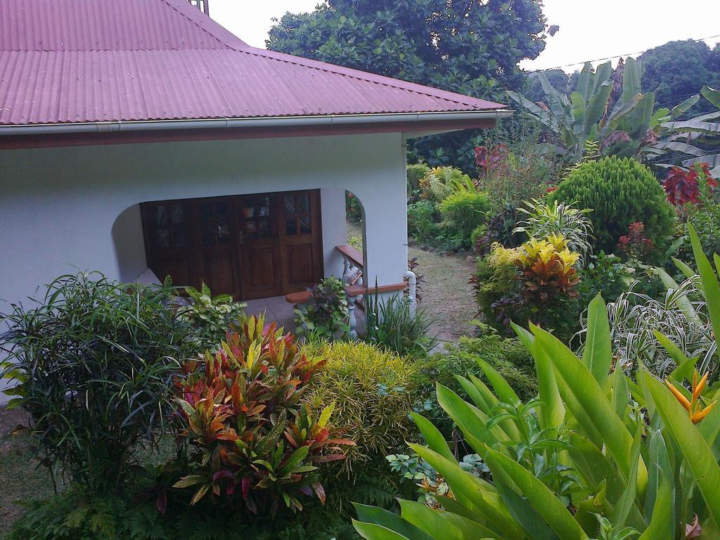 Liane De Mai Bed & Breakfast La Digue Exterior photo